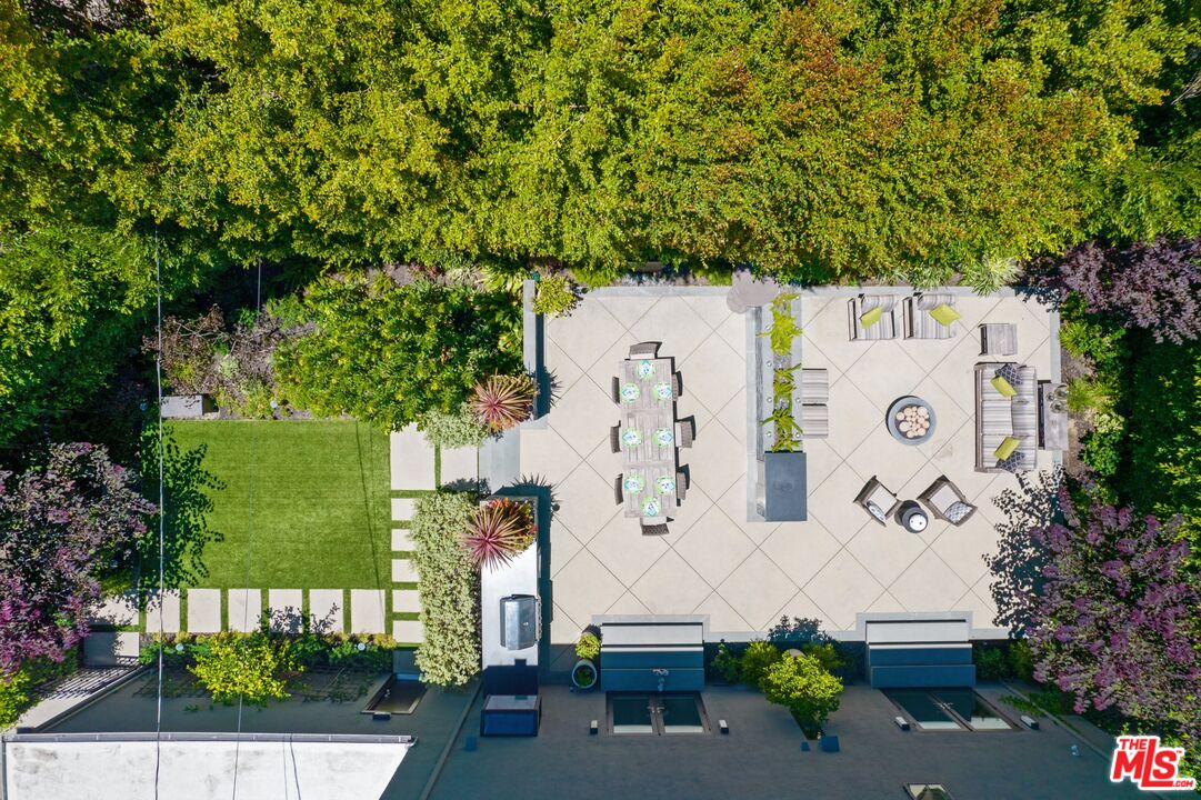 2903 Nichols Canyon Road Los Angeles, CA 90046 - Photo 8 of 38