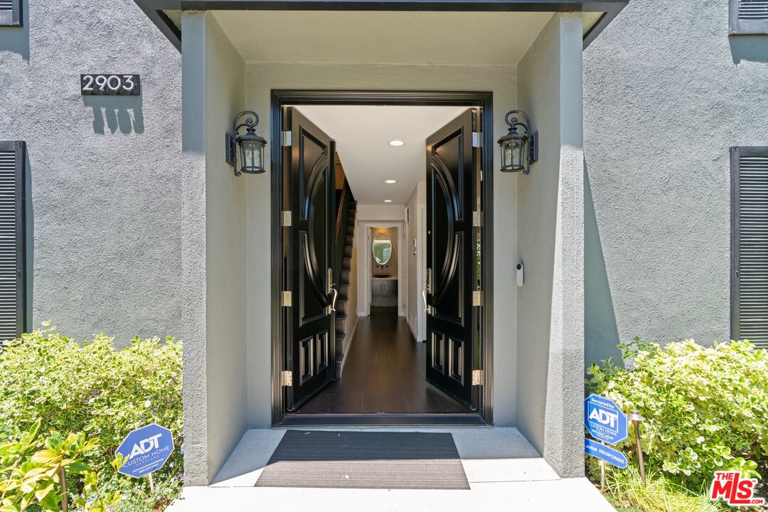 2903 Nichols Canyon Road Los Angeles, CA 90046 - Photo 10 of 38