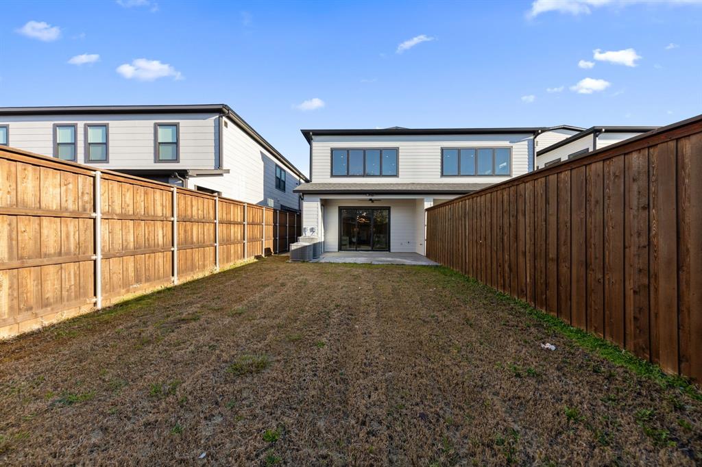 2433 Vagas Street Dallas, TX 75219 - Photo 34 of 37