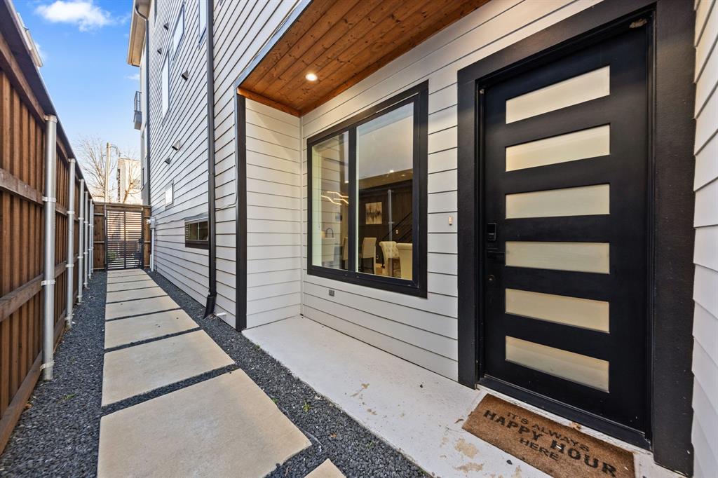 2433 Vagas Street Dallas, TX 75219 - Photo 5 of 37