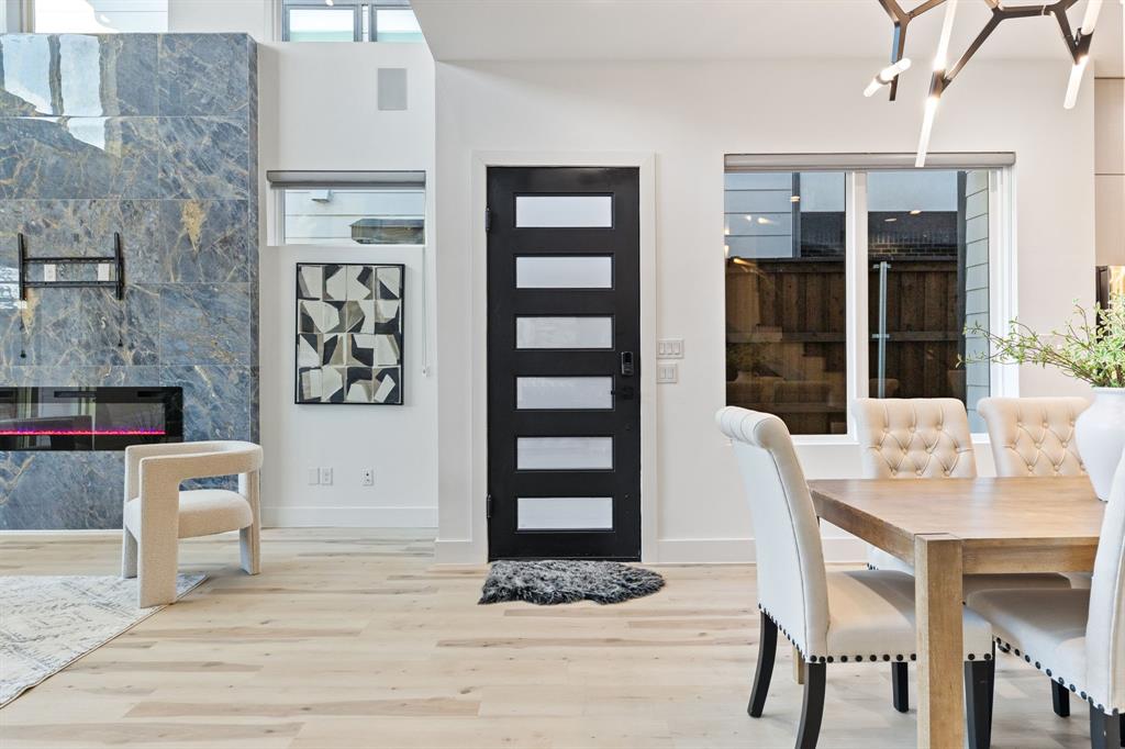 2433 Vagas Street Dallas, TX 75219 - Photo 6 of 37