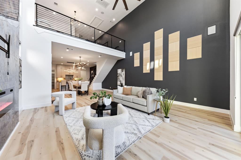 2433 Vagas Street Dallas, TX 75219 - Photo 10 of 37