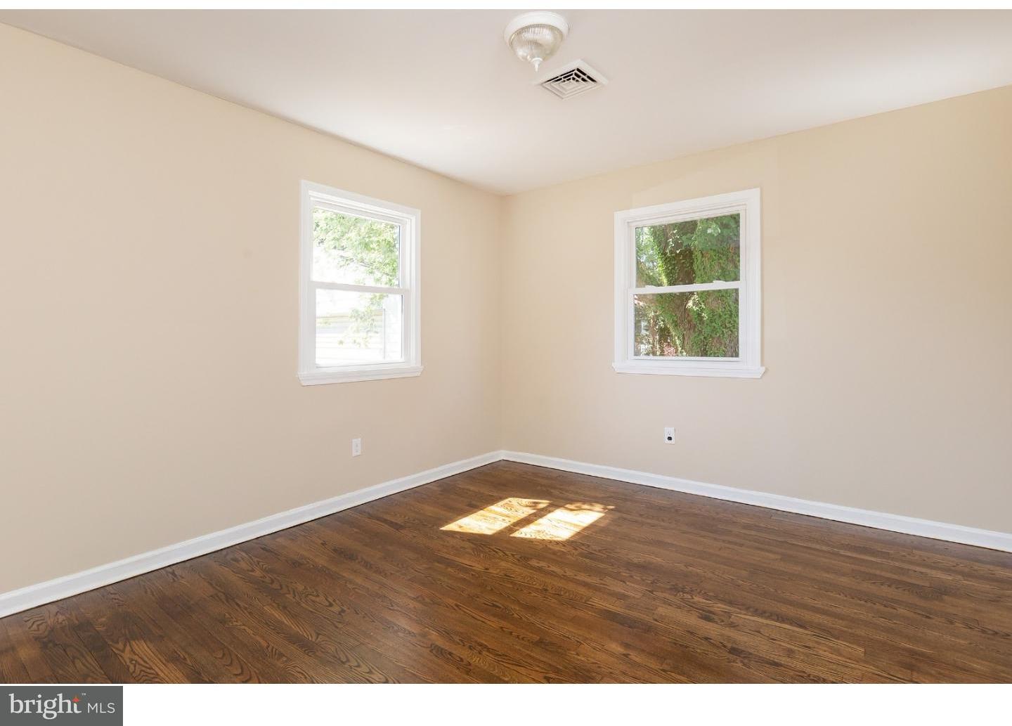 39 Harvard Road Pennsville, NJ 08070 - Photo 8 of 18 Bedroom - Main