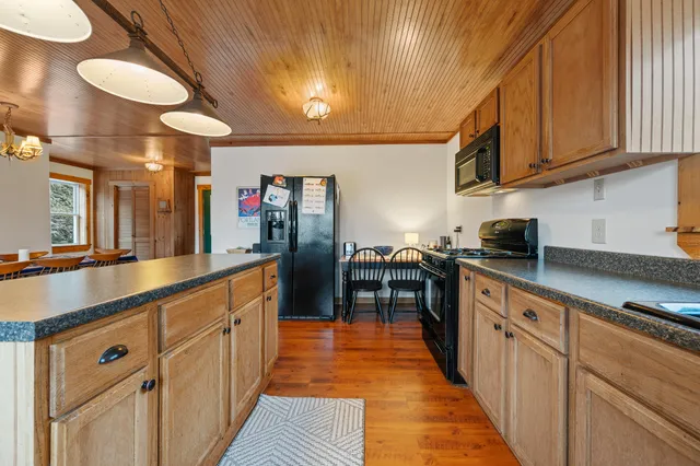 $459,000 | 80 Wilsons Mills Road, Oquossoc, ME 04964