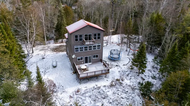 $459,000 | 80 Wilsons Mills Road, Oquossoc, ME 04964