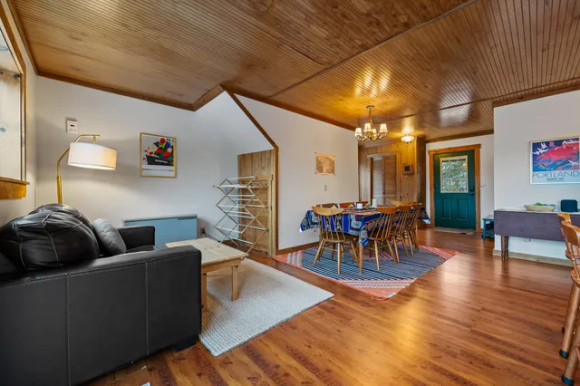 $459,000 | 80 Wilsons Mills Road, Oquossoc, ME 04964