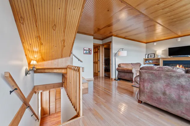 $459,000 | 80 Wilsons Mills Road, Oquossoc, ME 04964