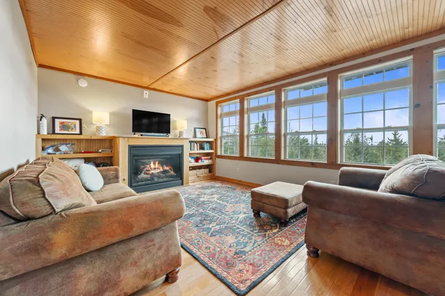 $459,000 | 80 Wilsons Mills Road, Oquossoc, ME 04964