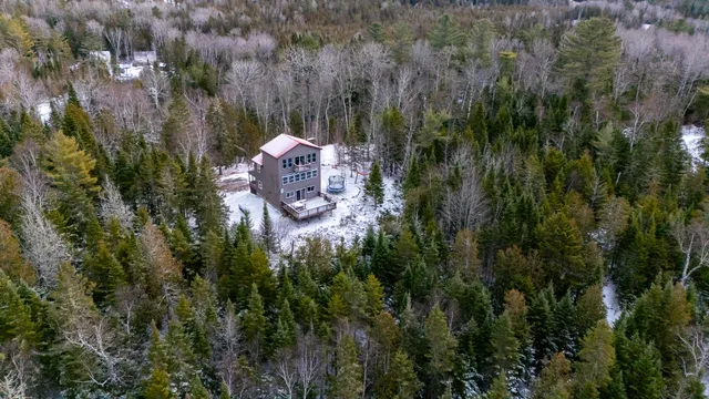 $459,000 | 80 Wilsons Mills Road, Oquossoc, ME 04964