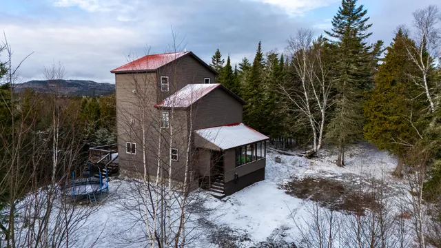 $459,000 | 80 Wilsons Mills Road, Oquossoc, ME 04964