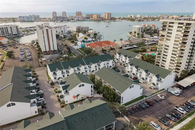 $4,250 | 320 Island Way, Unit 209, Clearwater Beach, FL 33767