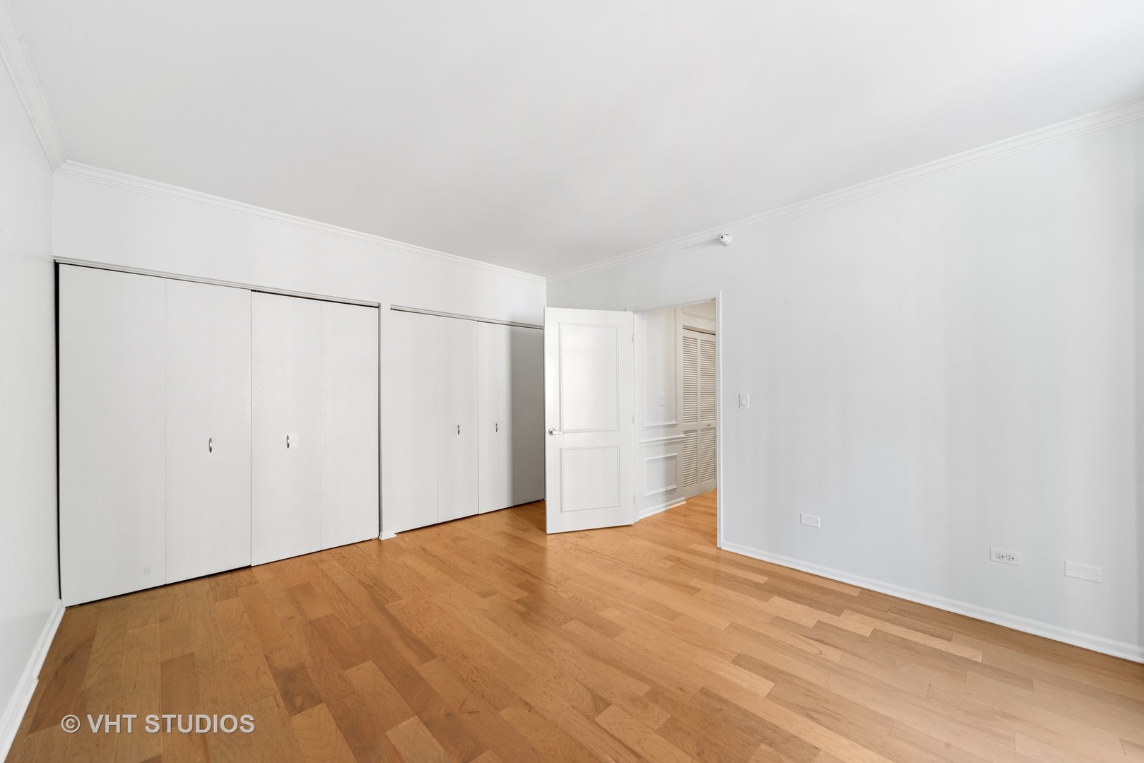21 West Chestnut Street, Unit 709 Chicago, IL 60610 - Photo 14 of 24