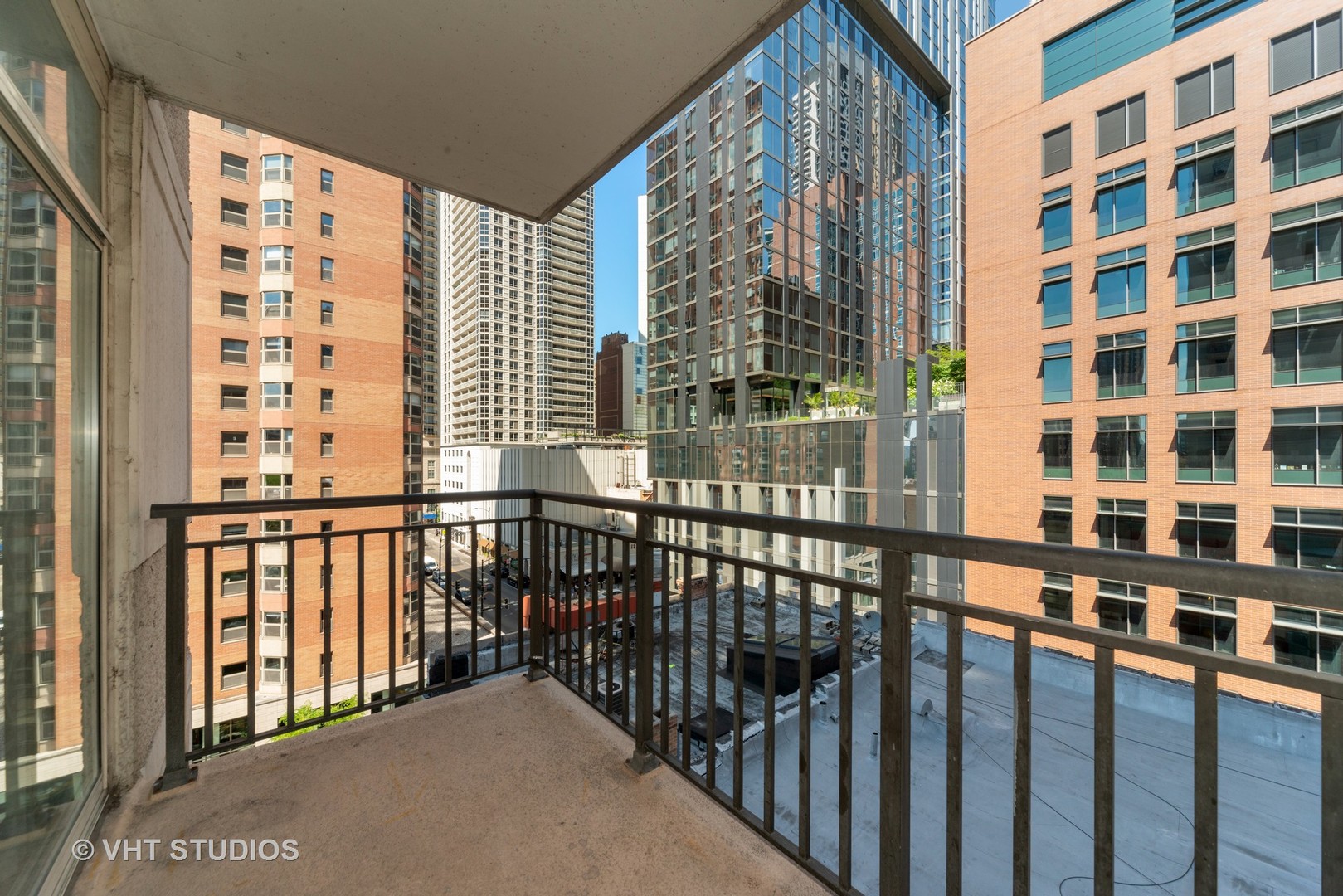 21 West Chestnut Street, Unit 709 Chicago, IL 60610 - Photo 16 of 24