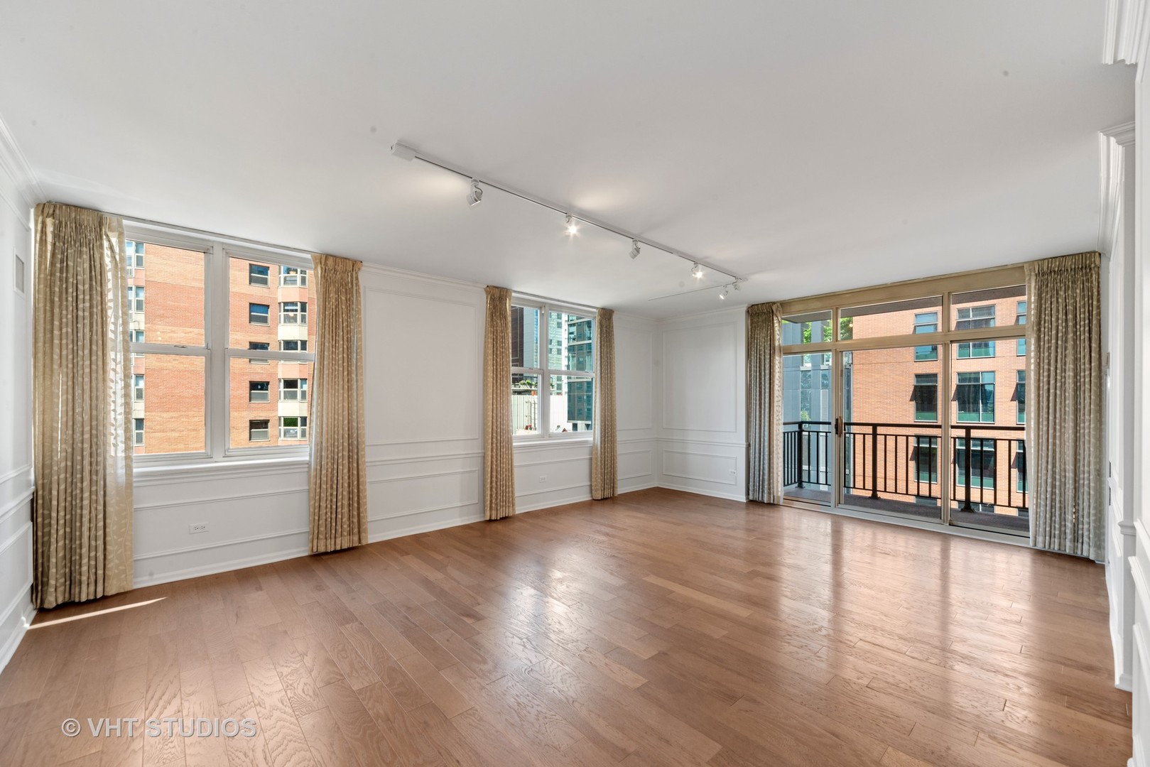 21 West Chestnut Street, Unit 709 Chicago, IL 60610 - Photo 6 of 24