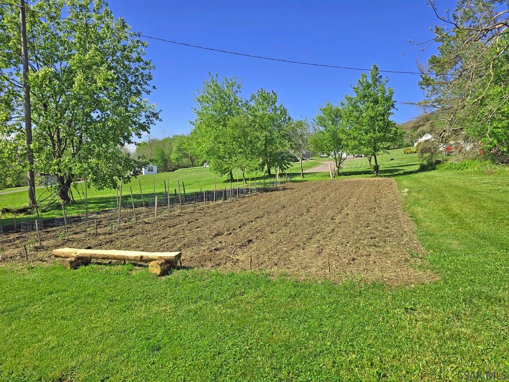 3145 Springs Hill Road Springs, PA 15562 - Photo 6 of 82