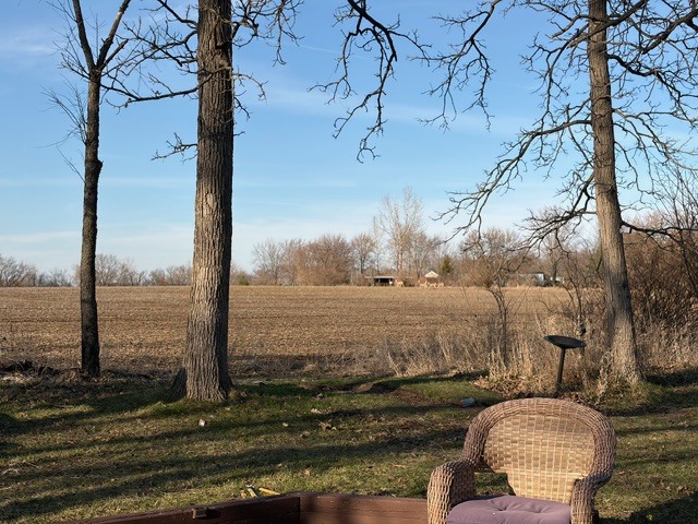 2795 East 28th Road Marseilles, IL 61341 - Photo 13 of 55 a view of ocean from a balcony
