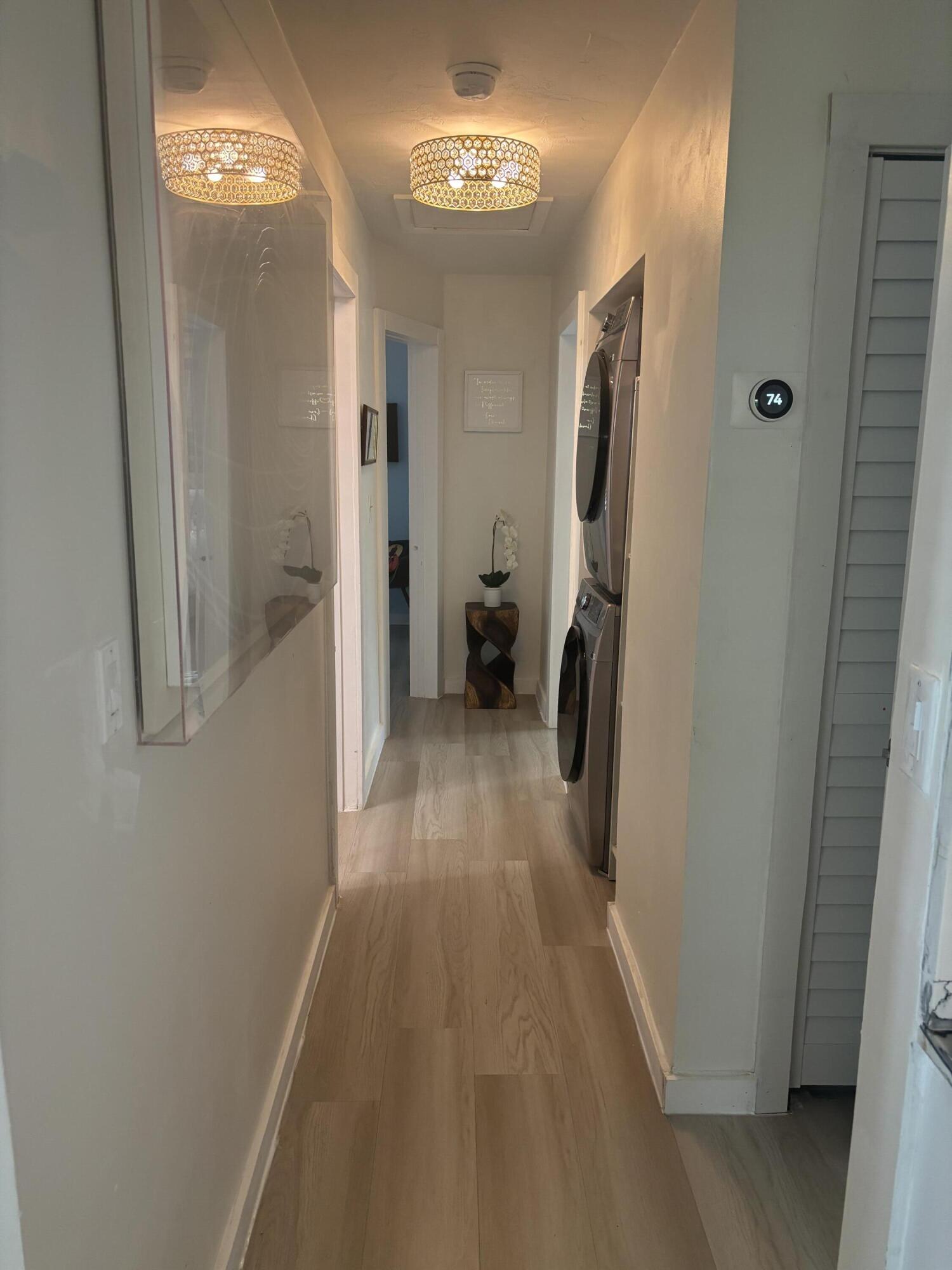 115 West 31st Court Riviera Beach, FL 33404 - Photo 6 of 21 Hallway