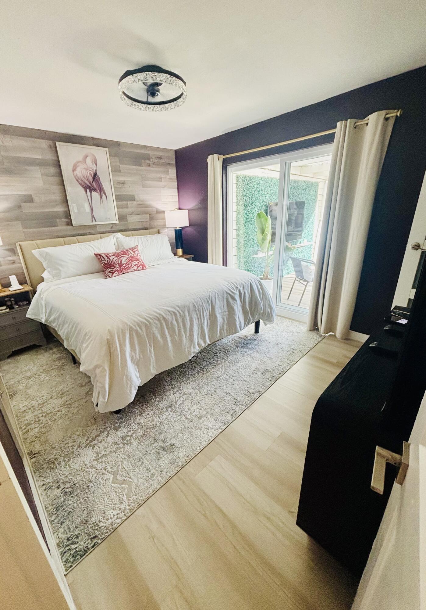 115 West 31st Court Riviera Beach, FL 33404 - Photo 8 of 21 Primary