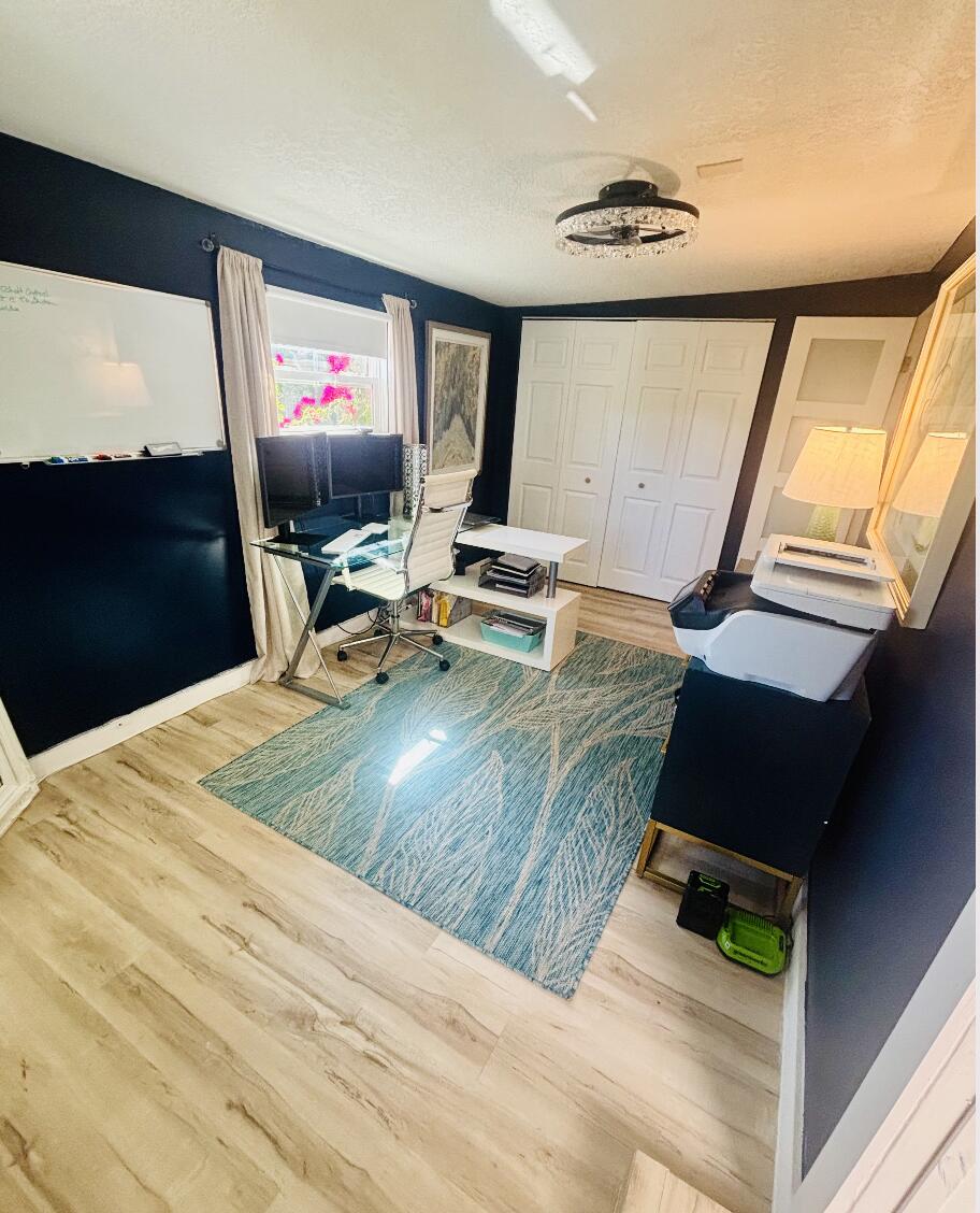 115 West 31st Court Riviera Beach, FL 33404 - Photo 10 of 21 Office