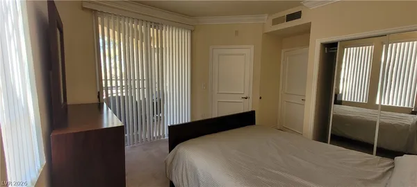 $2,000 | 260 East Flamingo Road, Unit 317, Las Vegas, NV 89169