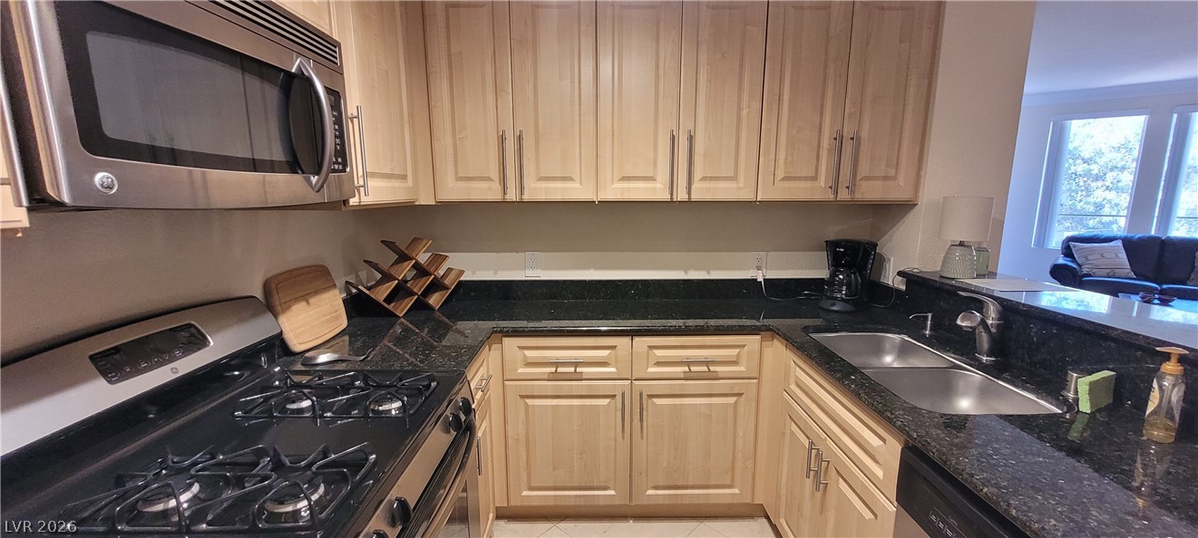 260 East Flamingo Road, Unit 317 Las Vegas, NV 89169 - Photo 9 of 29