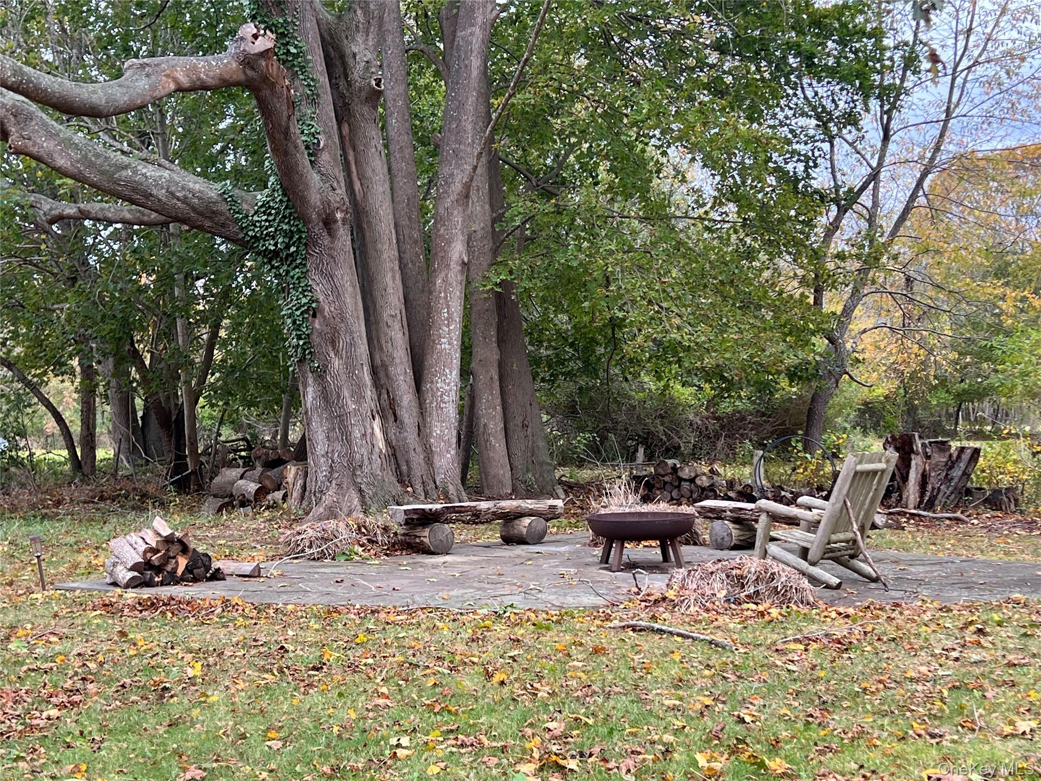 11930 Main Road East Marion, NY 11939 - Photo 10 of 11