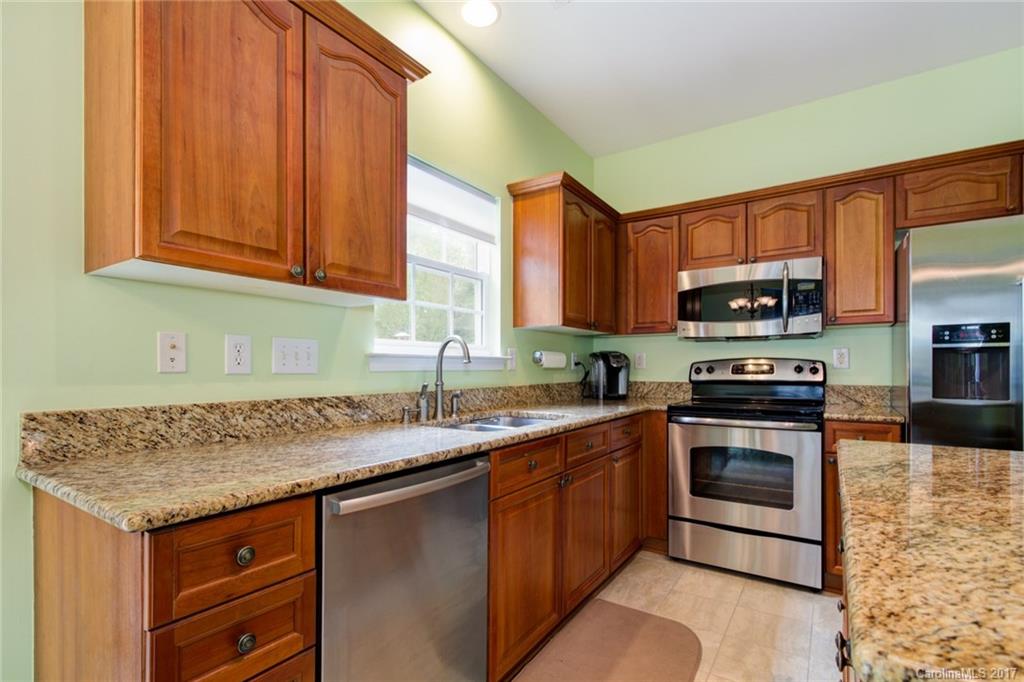 12918 Phillips Road Matthews, NC 28105 - Photo 5 of 20 Gallery Image 5