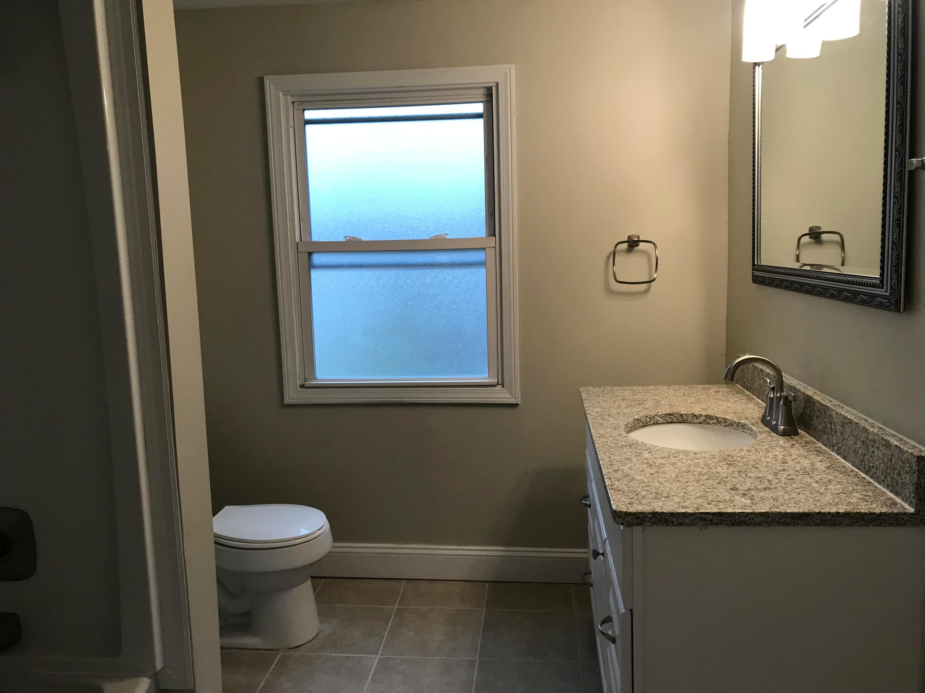 1309 Lockbourne Road Columbus, OH 43206 - Photo 10 of 19