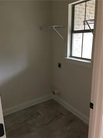 $1,895 | 708 Heavens Drive, Unit E, Mandeville, LA 70471