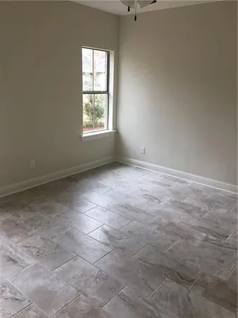 $1,895 | 708 Heavens Drive, Unit E, Mandeville, LA 70471