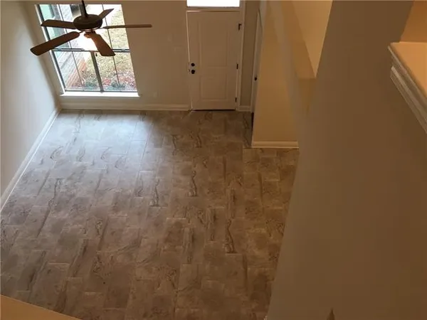 $1,895 | 708 Heavens Drive, Unit E, Mandeville, LA 70471