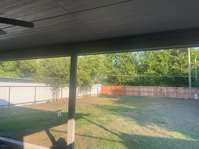 $284,900 | 2512 East Overton Road, Dallas, TX 75216