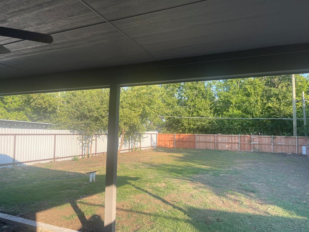 2512 East Overton Road Dallas, TX 75216 - Photo 18 of 21 a view of swimming pool from a yard