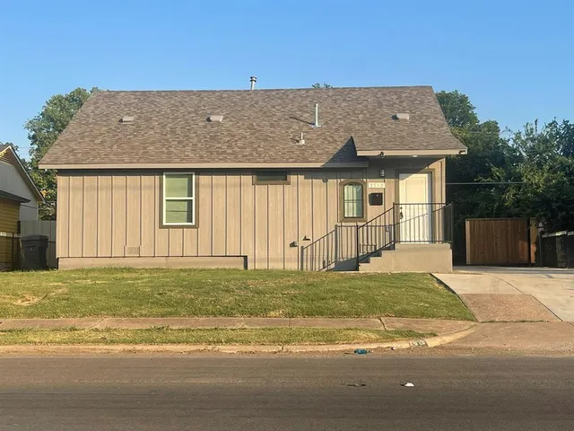 $284,900 | 2512 East Overton Road, Dallas, TX 75216