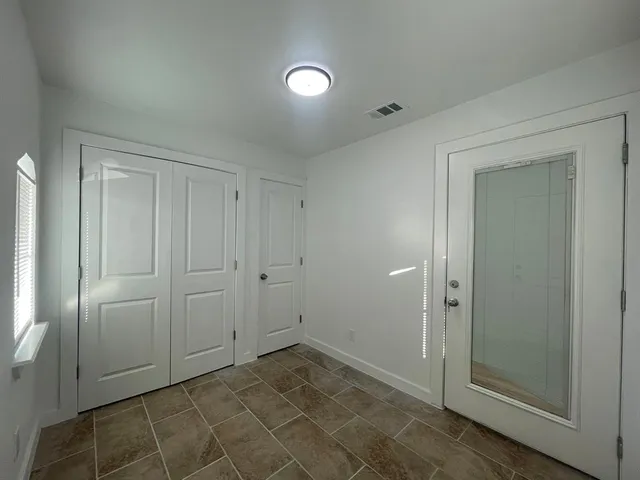 $284,900 | 2512 East Overton Road, Dallas, TX 75216