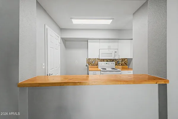 $365,000 | 16496 North 68th Avenue, Peoria, AZ 85382
