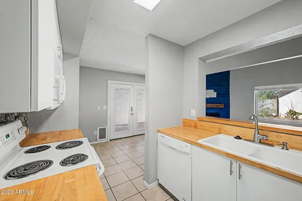 $365,000 | 16496 North 68th Avenue, Peoria, AZ 85382