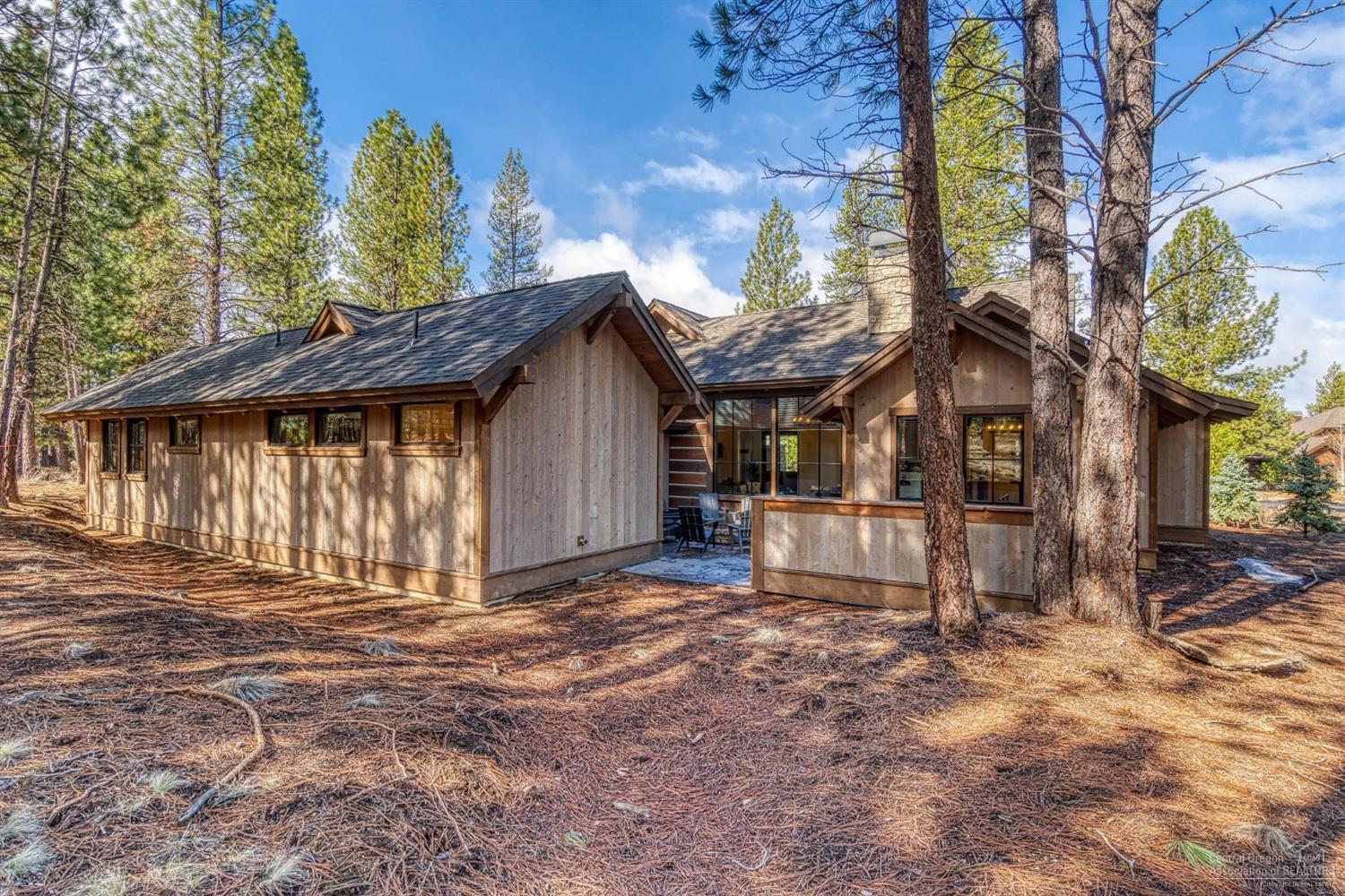56587 Sunstone Loop Bend, OR 97707 - Photo 24 of 25 Gallery Image 24