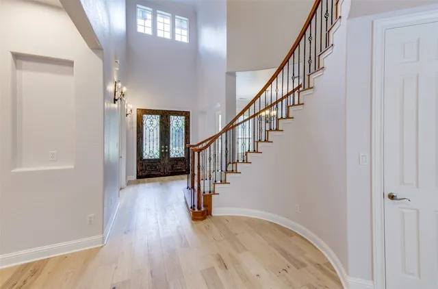 $1,575,000 | 5701 Laguna Cliff Lane, Austin, TX 78734