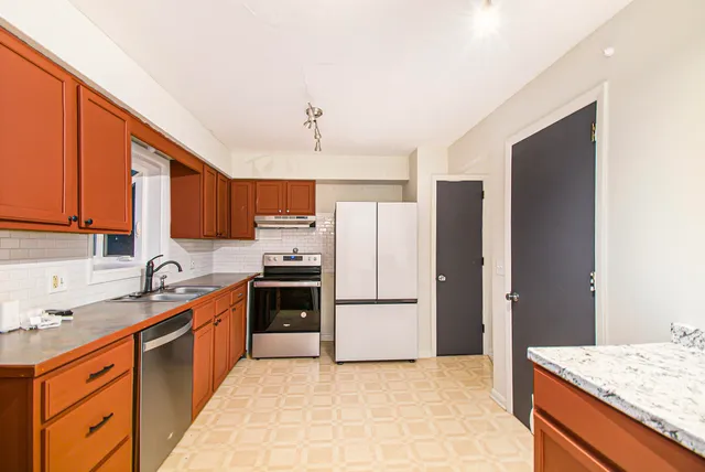 $225,000 | 2409 Victor Avenue, Lansing, MI 48911