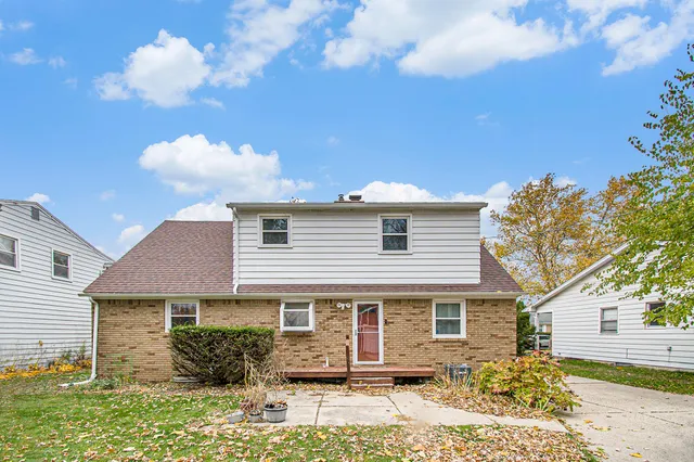 $225,000 | 2409 Victor Avenue, Lansing, MI 48911