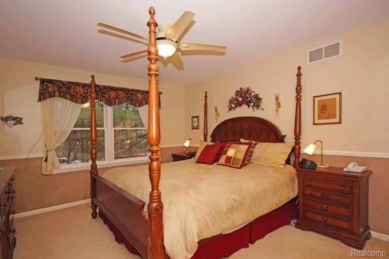 11441 Ridge Road South Lyon, MI 48178 - Photo 12 of 24 1st Flr Mstr Bdrm w/WIC