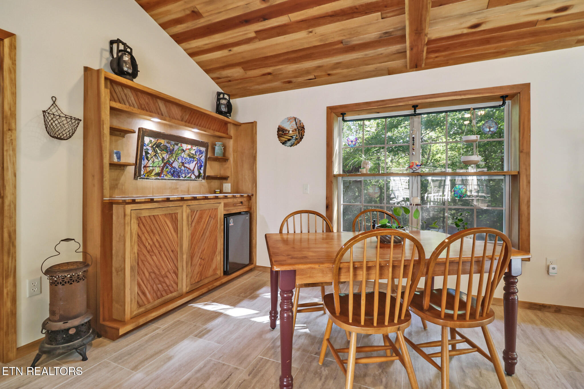 224 Victoria Circle Jamestown, TN 38556 - Photo 13 of 51 if1a1179-if1a1183