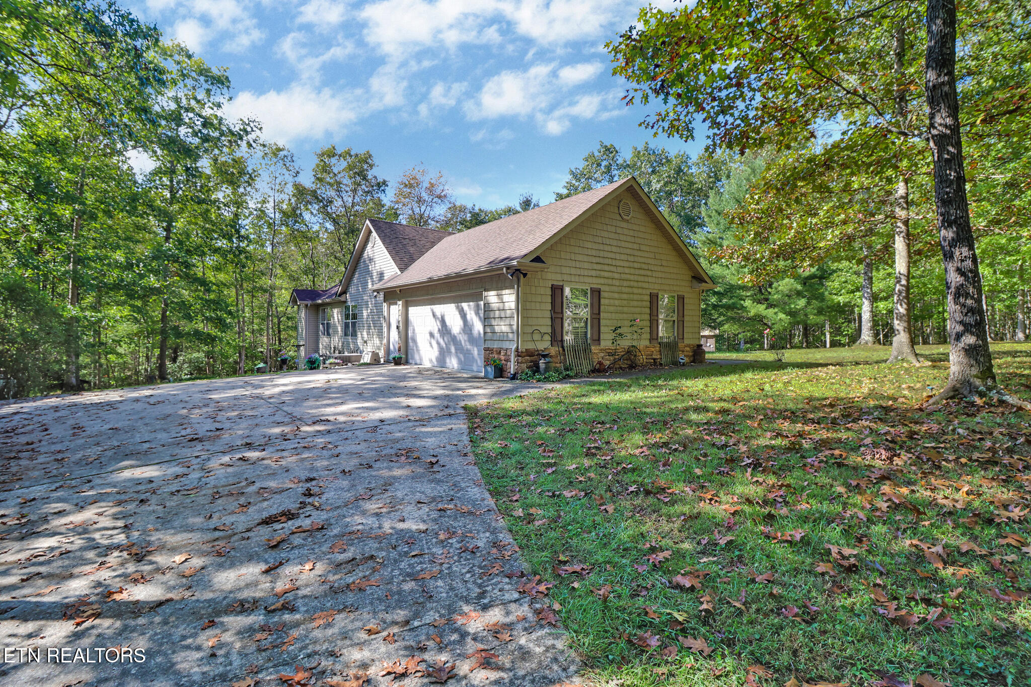 224 Victoria Circle Jamestown, TN 38556 - Photo 37 of 51 if1a1044-if1a1048