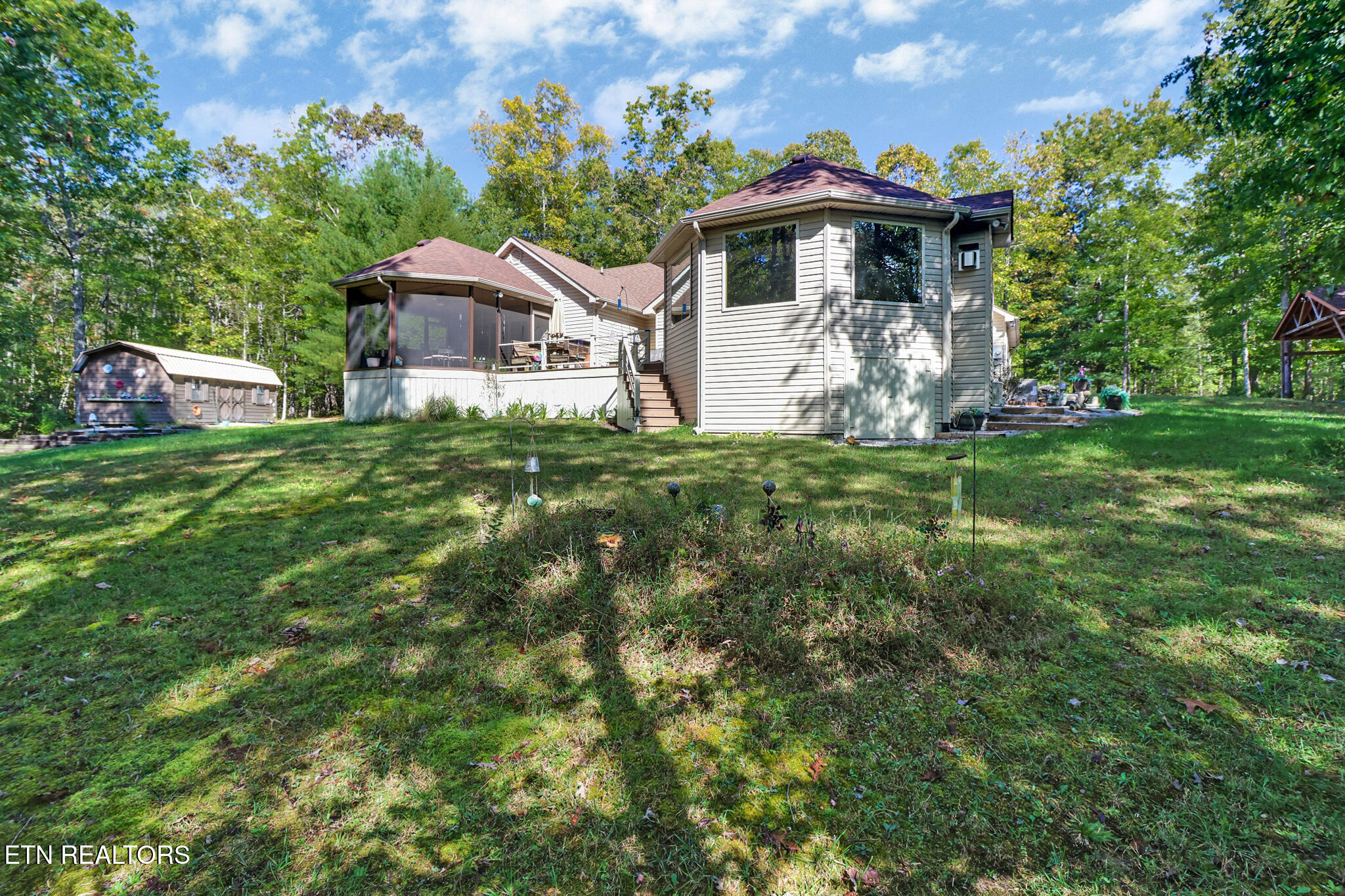 224 Victoria Circle Jamestown, TN 38556 - Photo 5 of 51 if1a1054-if1a1058