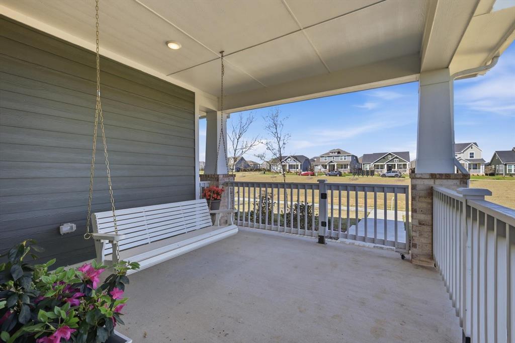 1018 Abigail Way Midlothian, TX 76065 - Photo 5 of 26