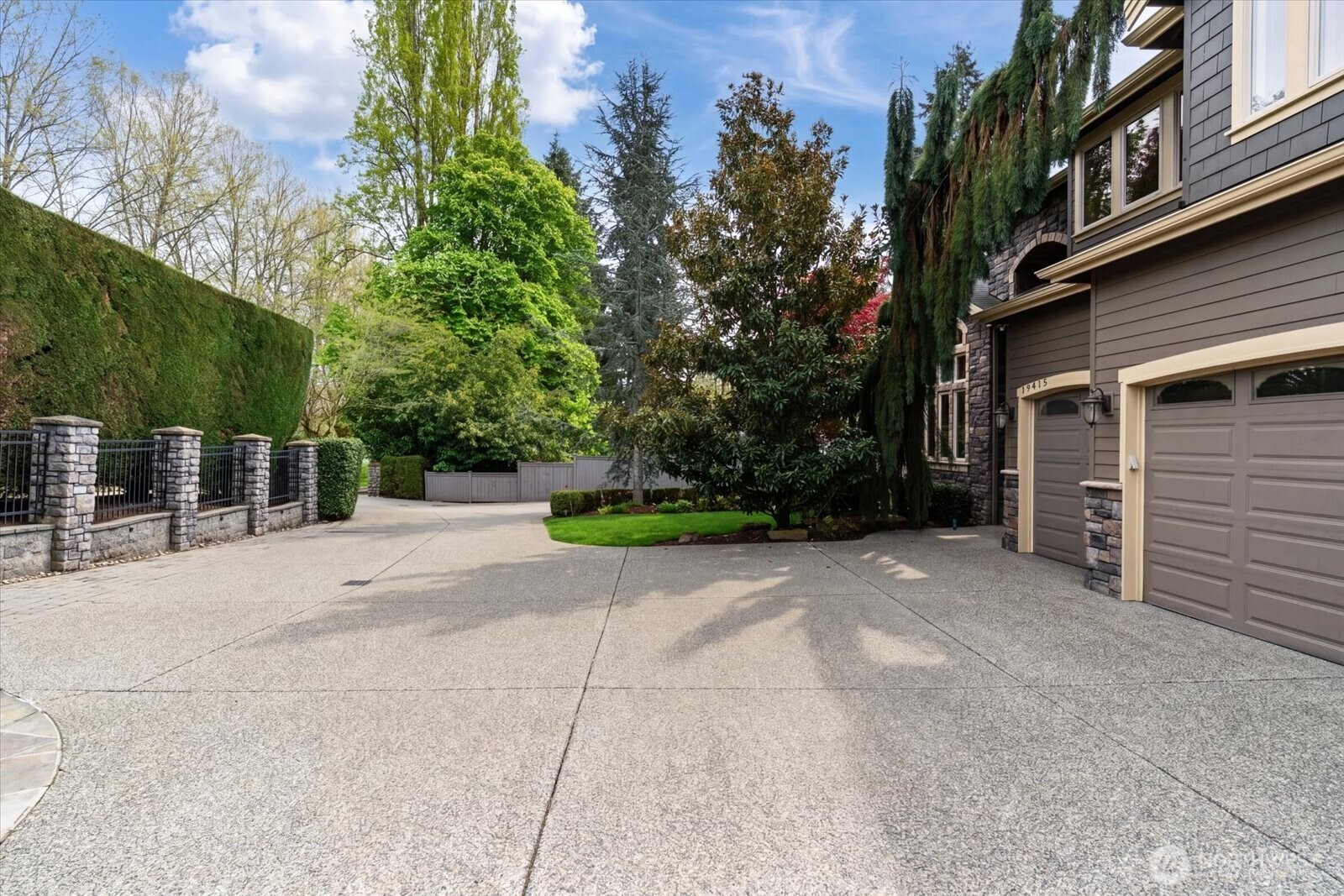 19415 100th Avenue Northeast Bothell, WA 98011 - Photo 35 of 40