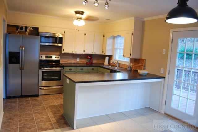 231 Silo Road Sparta, NC 28675 - Photo 2 of 46 Gallery Image 2