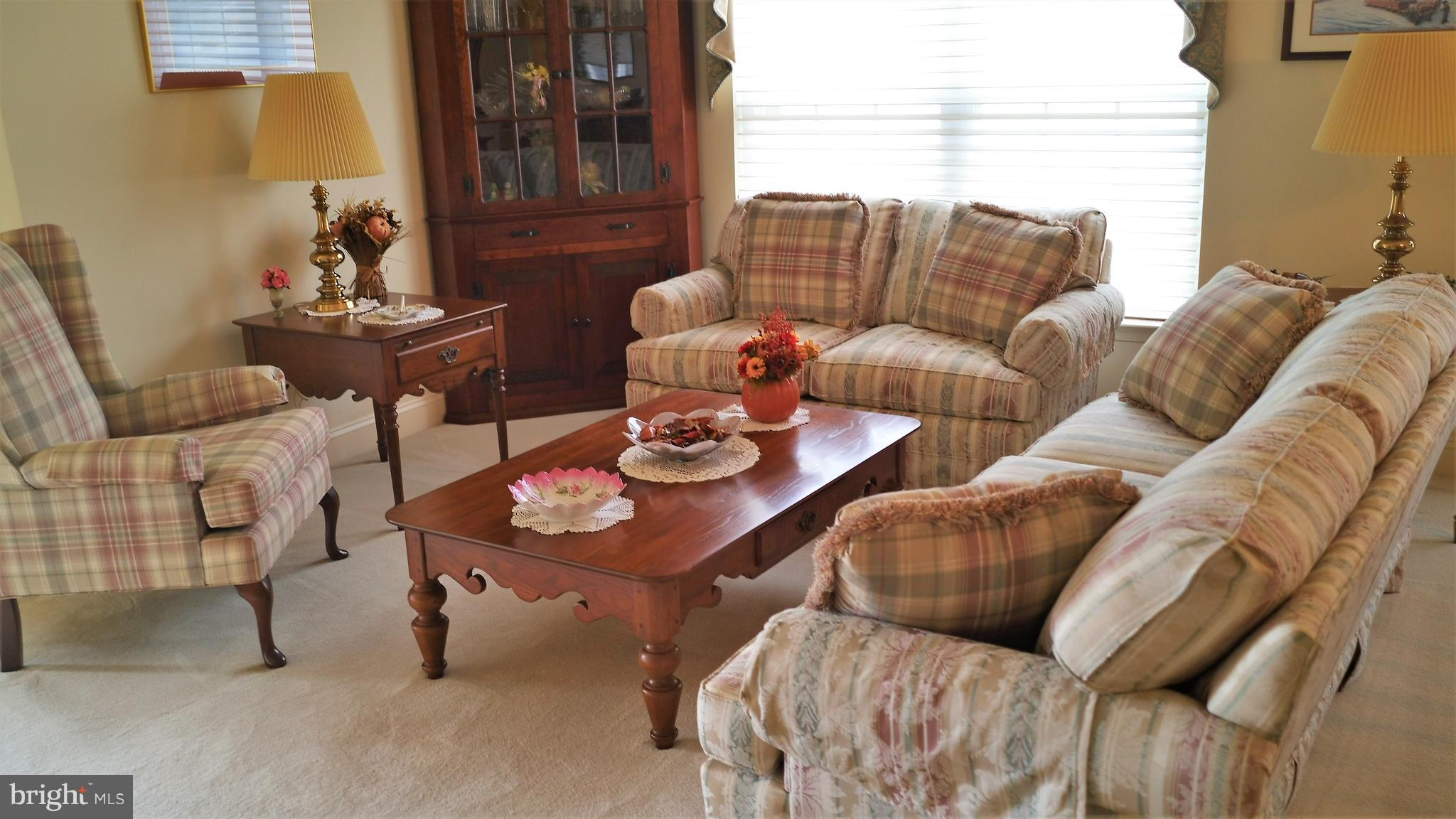 1900 Speedwell Road Lancaster, PA 17601 - Photo 7 of 48 LIVING ROOM