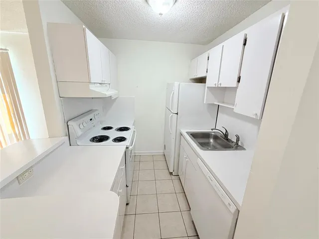 $1,800 | 34 Crossings Circle, Unit D, Boynton Beach, FL 33435